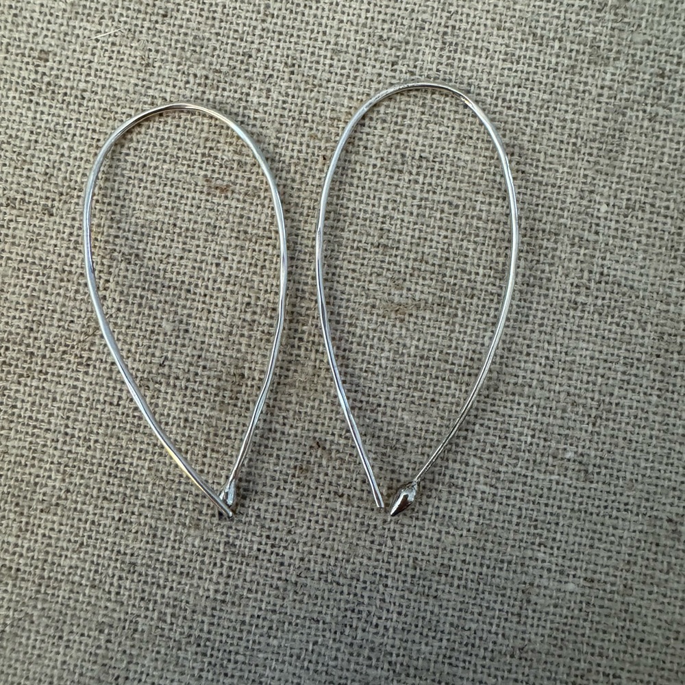 Stella & Dot Silver Hammered Wire Hoop Earrings